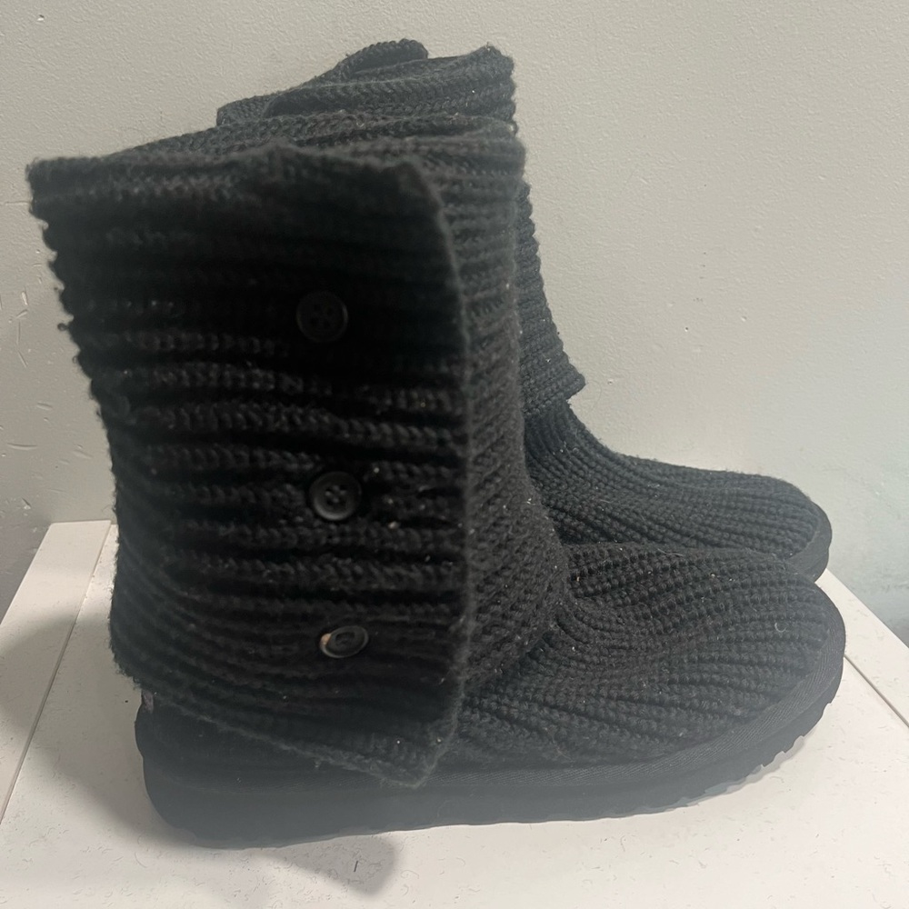 UGG Classic Cardy Boot size 8